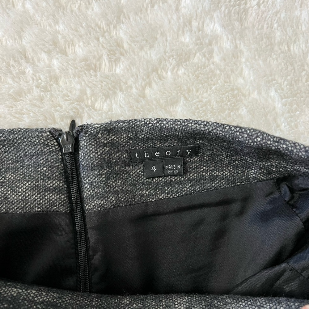 Theory Gray Pencil Skirt